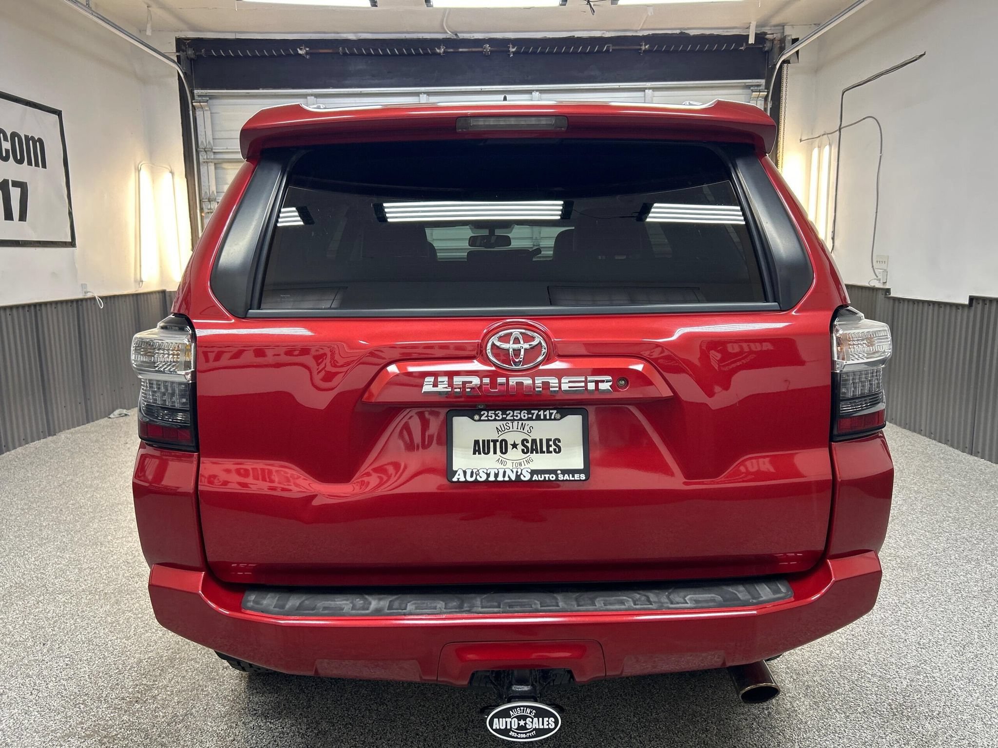 Used 2016 Toyota 4Runner SR5 Premium AWD/4WD image 5