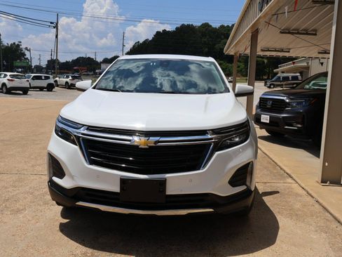 Used 2024 Chevrolet Equinox LT FWD image 5