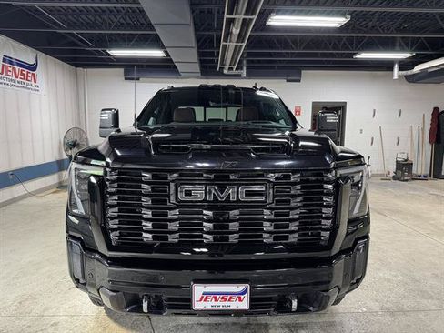 Certified 2024 GMC Sierra 3500 Denali Ultimate AWD/4WD image 2