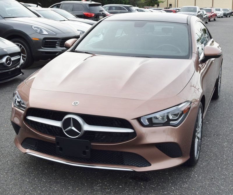 Used 2023 Mercedes-Benz CLA 250 4MATIC w/ Premium Package image 2
