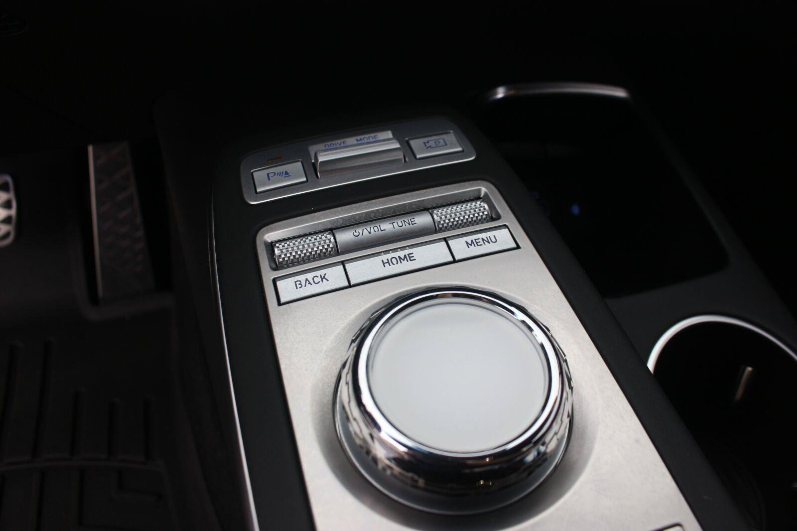 Used 2024 Genesis GV70 3.5T Sport w/ Sport Advanced Package AWD/4WD image 24
