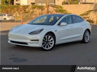 Used 2017 Tesla Model 3 Long Range video 1