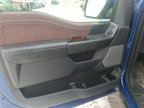 Used 2022 Ford F150 Lariat image 7