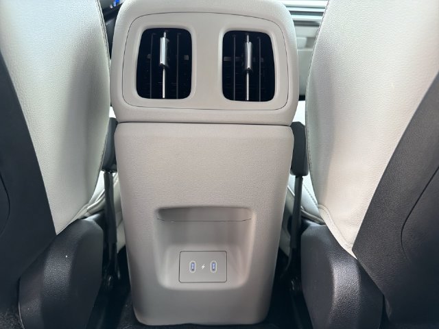 Certified 2025 Hyundai Tucson Limited AWD/4WD image 47