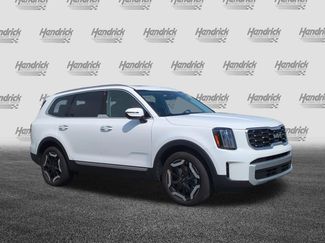 Used 2025 Kia Telluride S video 2
