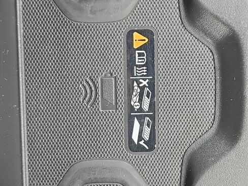 Used 2021 Chevrolet Colorado Z71 image 22