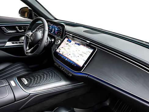 New 2026 Mercedes-Benz E 450 4MATIC Sedan image 5