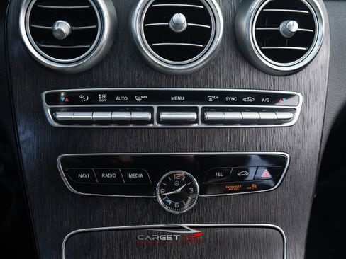 Used 2020 Mercedes-Benz C 300 4MATIC Sedan image 34