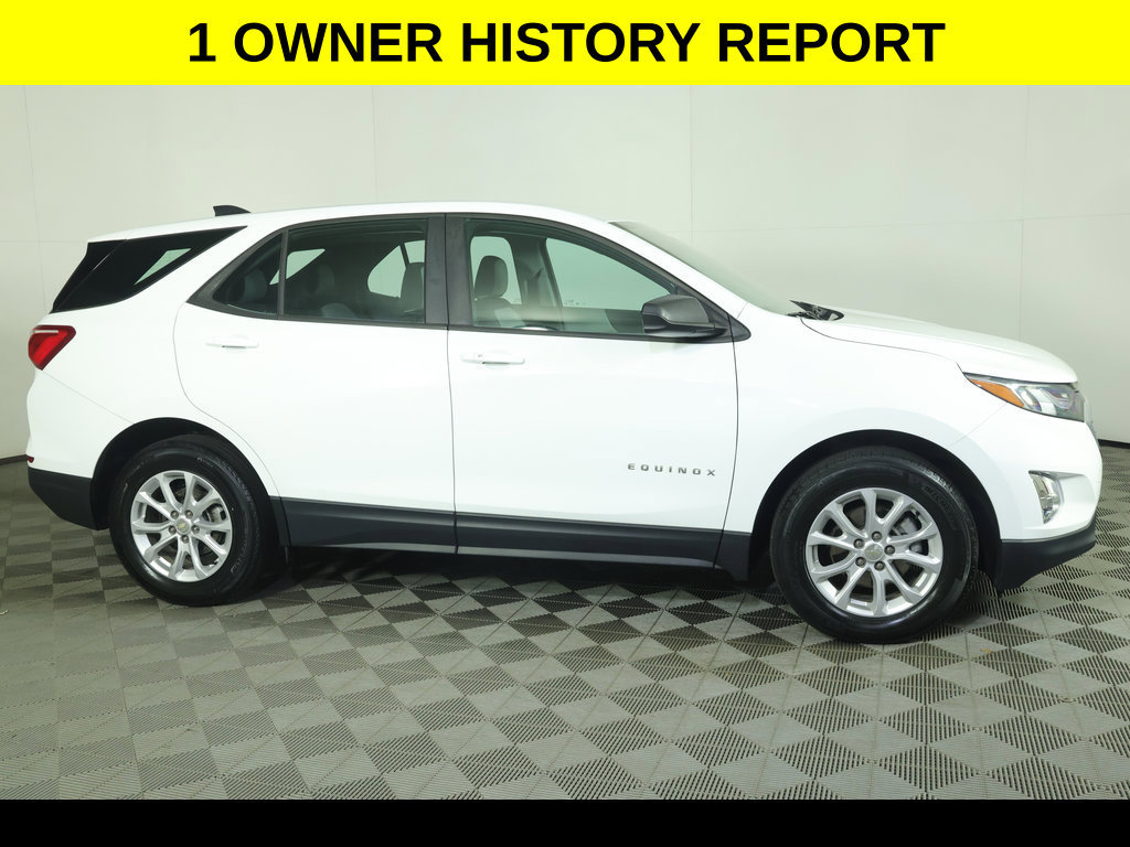 Used 2020 Chevrolet Equinox LS FWD image 2