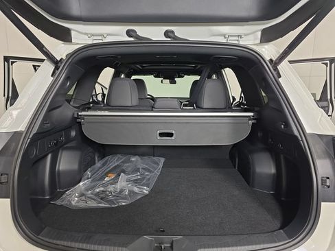 Certified 2026 Subaru Forester Premium AWD/4WD image 28