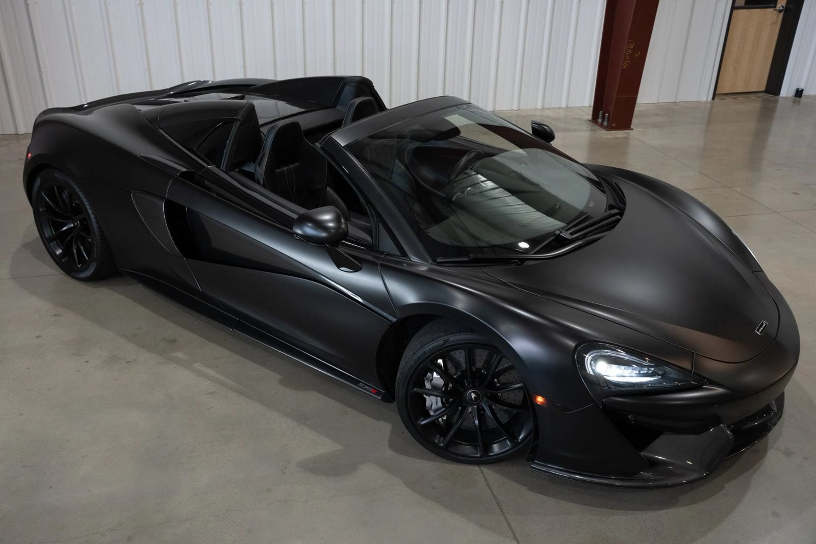 Used 2019 McLaren 570S Spider RWD image 12