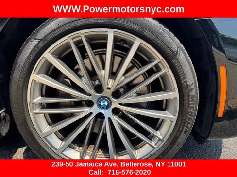 Used 2019 BMW 530e w/ Convenience Package RWD image 18