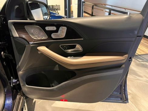 Used 2022 Mercedes-Benz GLE 53 AMG $101345/4MATIC/DriverAssistanc image 33