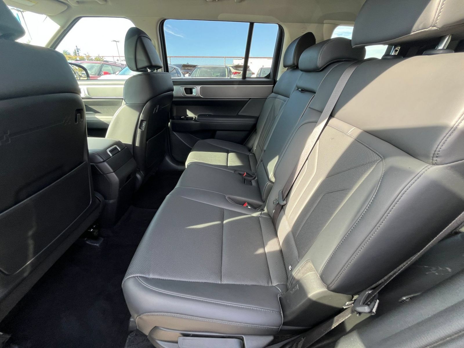 Used 2026 Hyundai Santa Fe SEL AWD/4WD image 27