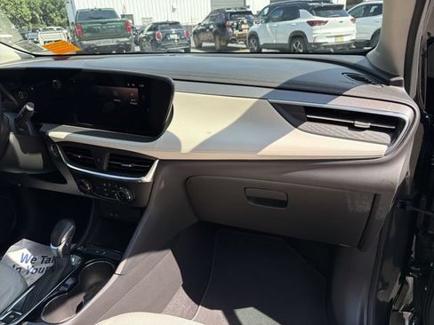 Used 2024 Buick Encore GX Preferred FWD image 27
