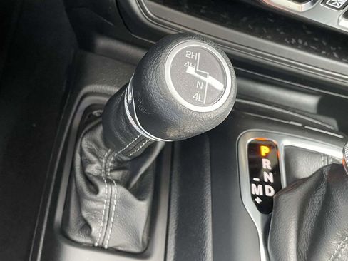 New 2025 Jeep Gladiator Sport image 23