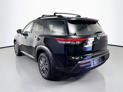 New 2025 Nissan Pathfinder SV w/ Black Appearance Package image 5