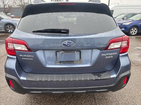 Used 2018 Subaru Outback 3.6R Limited image 4