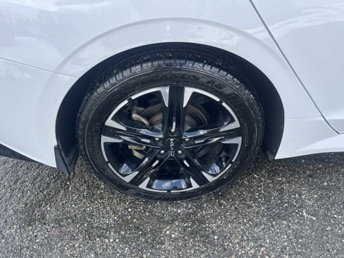 Used 2023 Kia K5 GT-Line w/ GT-Line Premium Package image 12