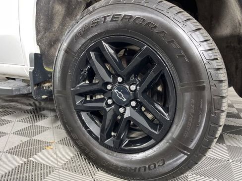 Used 2023 Chevrolet Silverado 1500 LT Trail Boss w/ Protection Package image 12