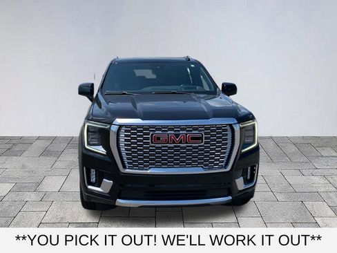 Used 2024 GMC Yukon XL Denali w/ Advanced Technology Package RWD image 2
