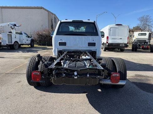 New 2026 Ford F350 XL w/ XL Chrome Package RWD image 5
