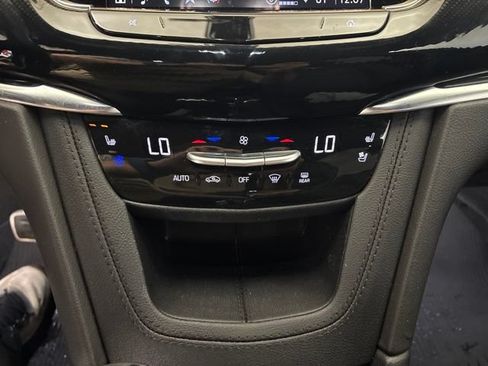 Certified 2024 Cadillac XT6 Sport w/ Technology Package AWD/4WD image 12