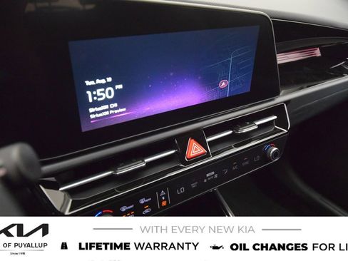 New 2025 Kia Niro EX image 22