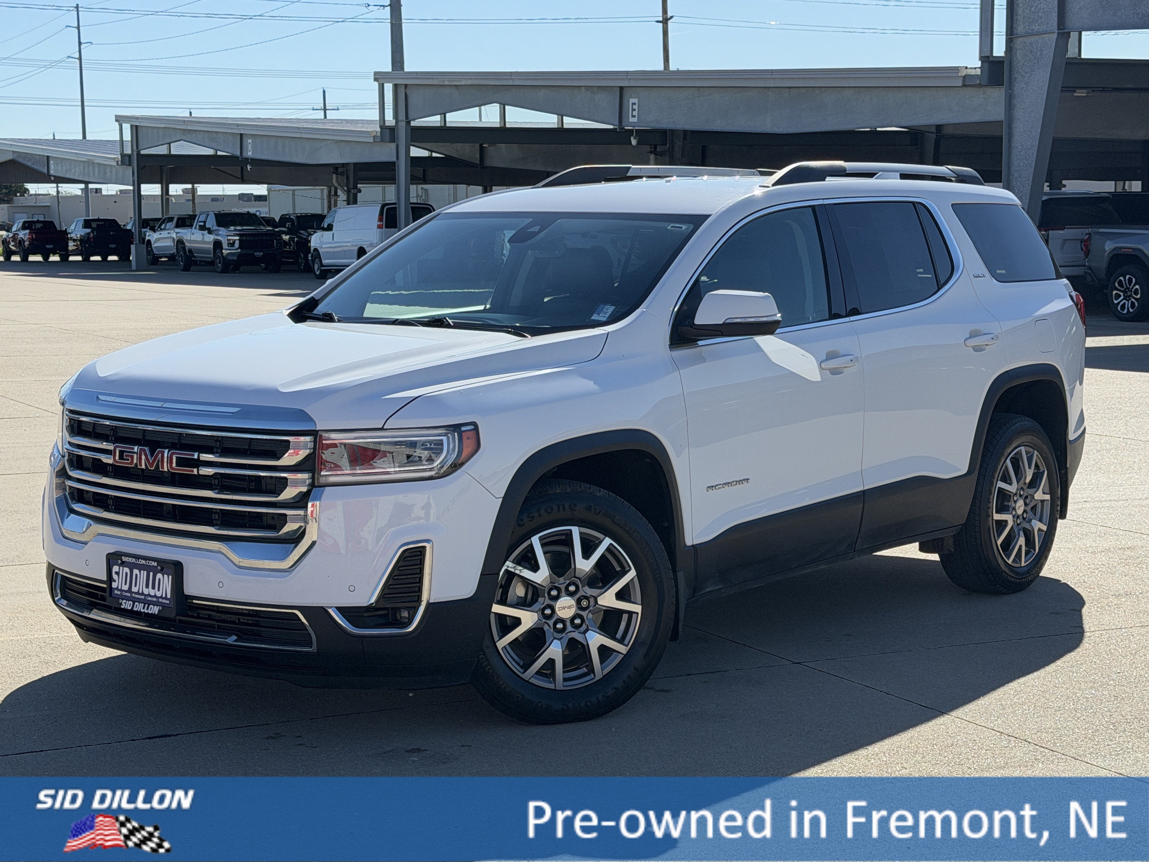 Used 2020 GMC Acadia SLT AWD/4WD image 1