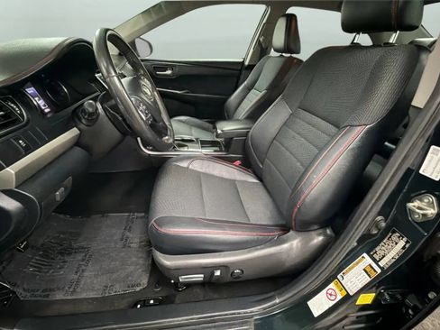 Used 2016 Toyota Camry SE FWD image 20