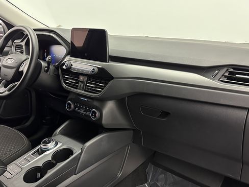 Used 2025 Ford Escape Active image 33