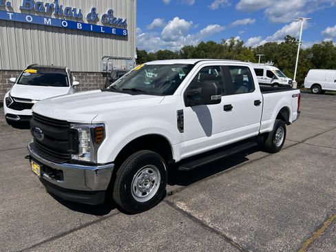 Used 2019 Ford F250 XL w/ Power Equipment Group AWD/4WD image 6