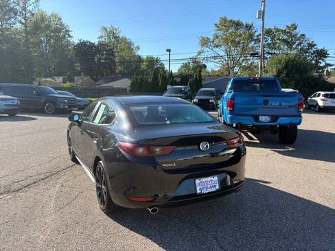 Used 2024 MAZDA MAZDA3 s FWD image 3