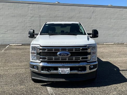 Certified 2024 Ford F250 XLT image 9