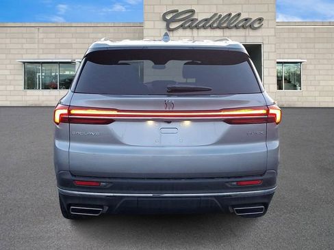 Used 2025 Buick Enclave Preferred image 5