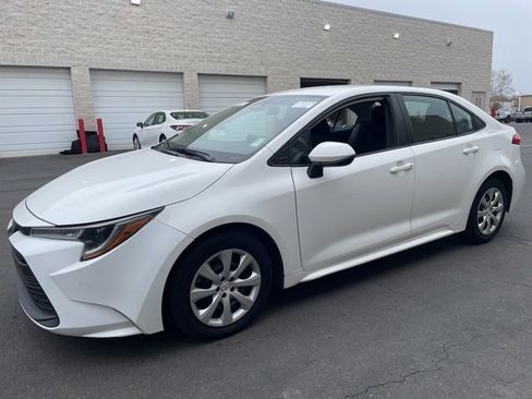 Used 2024 Toyota Corolla LE image 4