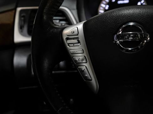Used 2015 Nissan Sentra SL w/ SL Premium Package FWD image 15