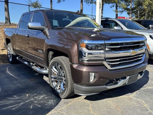 Used 2016 Chevrolet Silverado 1500 High Country w/ High Country Premium Package image 2