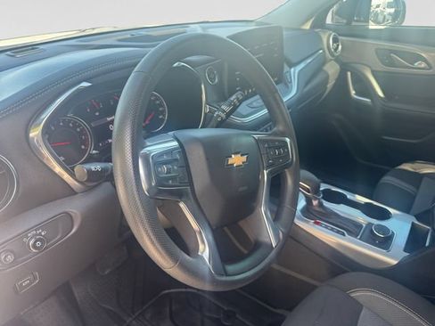 Used 2024 Chevrolet Blazer LT w/ Convenience Package FWD image 13