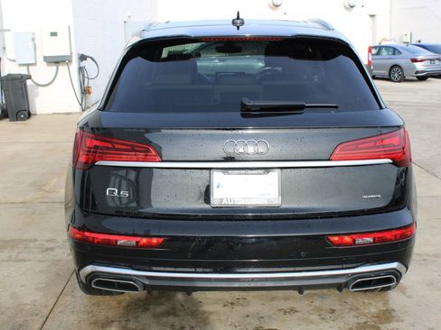 Used 2022 Audi Q5 2.0T Premium Plus w/ Premium Plus Package image 5
