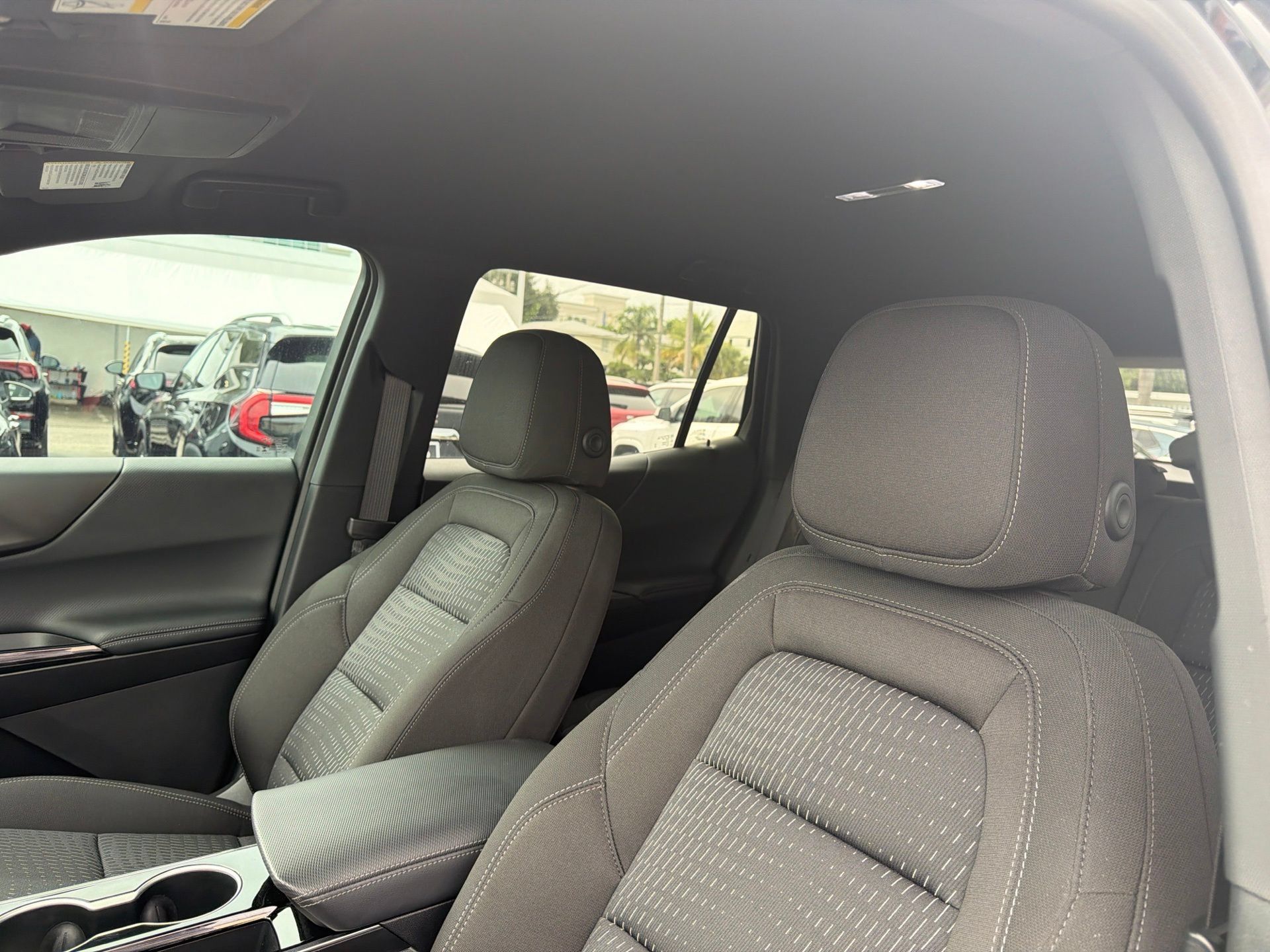 Used 2026 Chevrolet Equinox LT w/ Safety and Technology Package FWD image 18