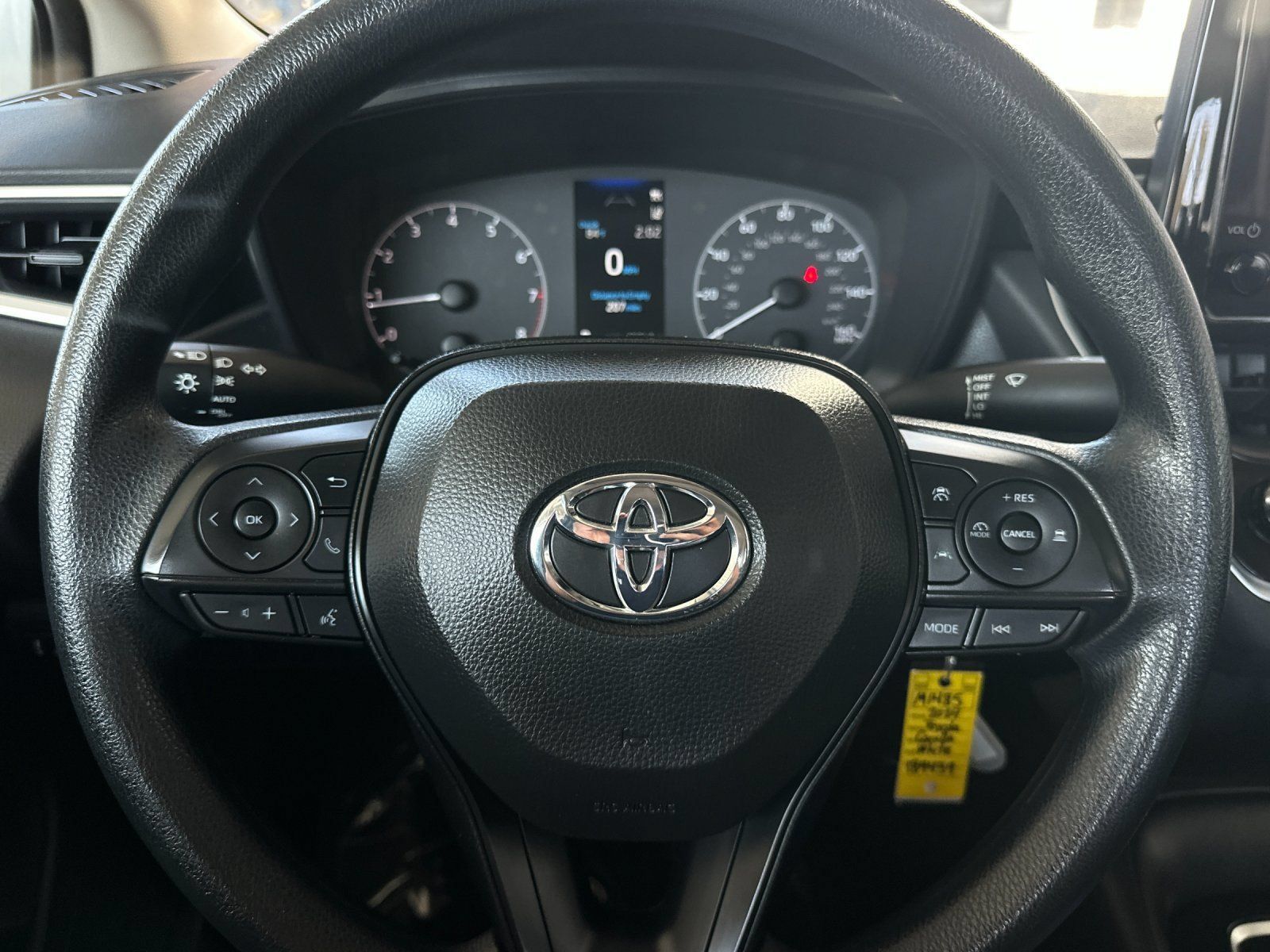 Used 2024 Toyota Corolla LE FWD image 19