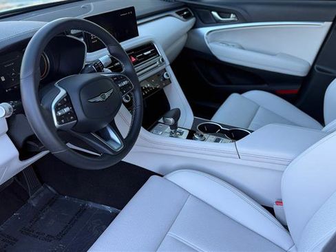 Used 2025 Genesis G70 2.5T AWD/4WD image 10