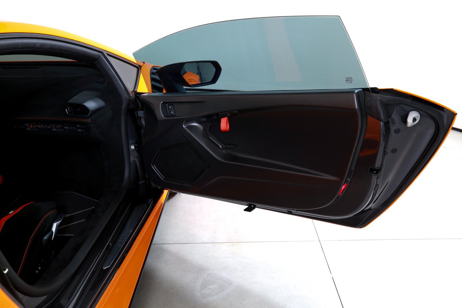 Used 2022 Lamborghini Huracan STO RWD image 17