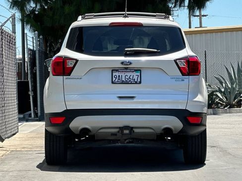 Used 2019 Ford Escape Titanium AWD/4WD image 5