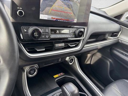 Used 2025 Toyota Grand Highlander XLE image 15