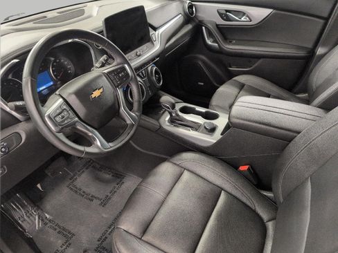 Used 2024 Chevrolet Blazer LT w/ Sound & Technology Package AWD/4WD image 9