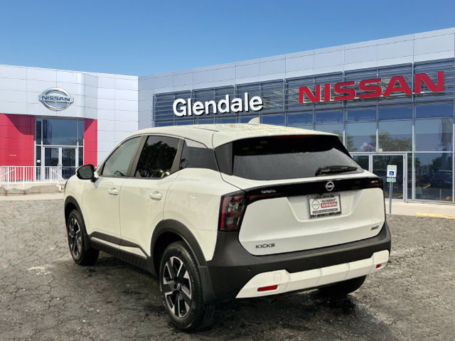 Certified 2025 Nissan Kicks SV w/ Interior Electronics Package AWD/4WD image 7