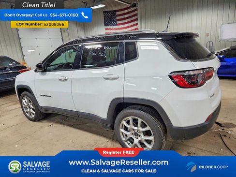 Used 2025 Jeep Compass Limited AWD/4WD image 3