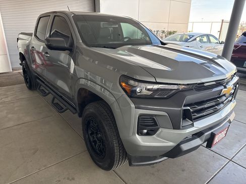 Used 2026 Chevrolet Colorado LT w/ LT Convenience Package image 3